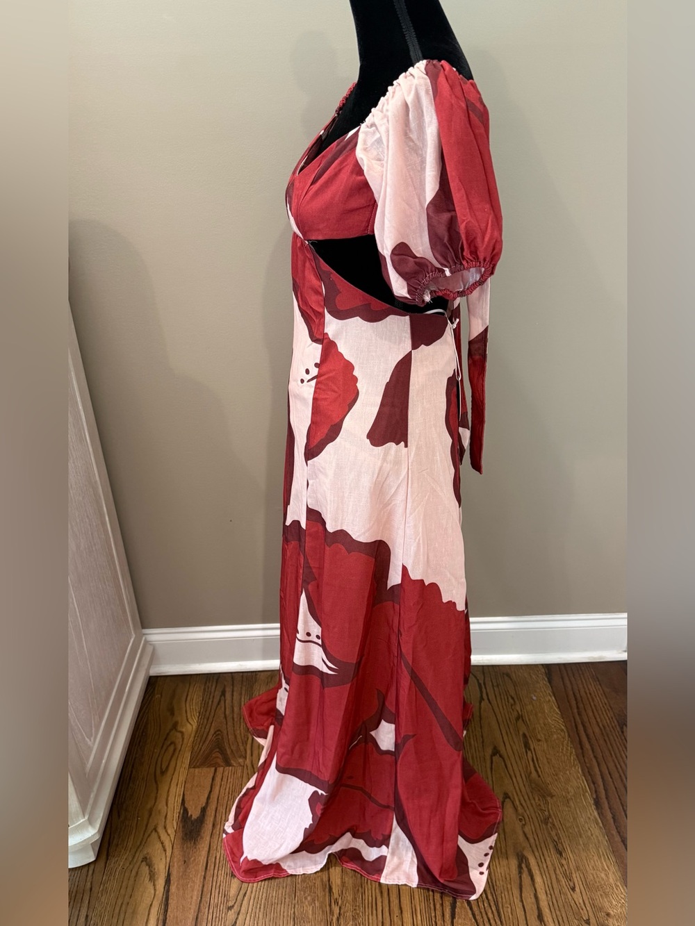NWT Women’s LUXXEL Vacay cut out maxi dress- Size small - Picture 6 of 10